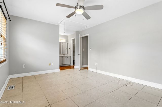 88 Wilshire Court, Old Bridge, NJ 08857