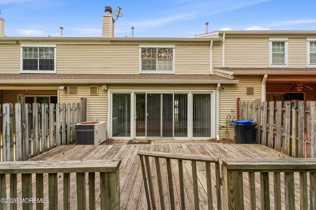 88 Wilshire Court, Old Bridge, NJ 08857