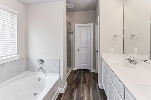 12319 Summerbrook Drive, Houston, TX 77066