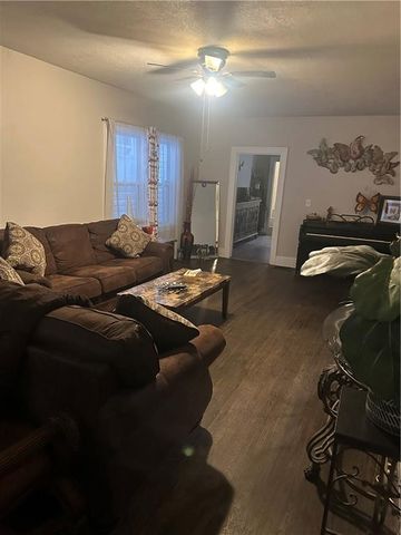 3823 Ruby Avenue, Kansas City, KS 66106