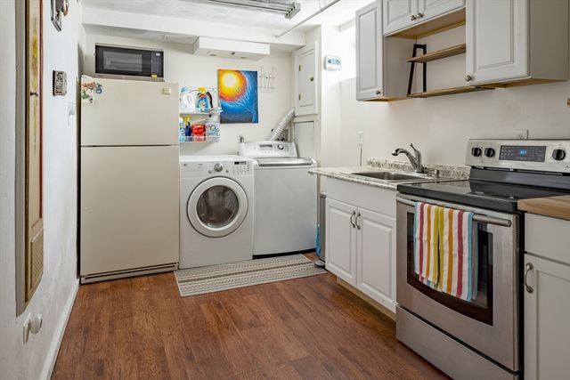 5 Wiswall Rd, Newton, MA 02459