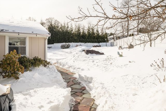 5 Wiswall Rd, Newton, MA 02459