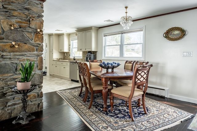 5 Wiswall Rd, Newton, MA 02459