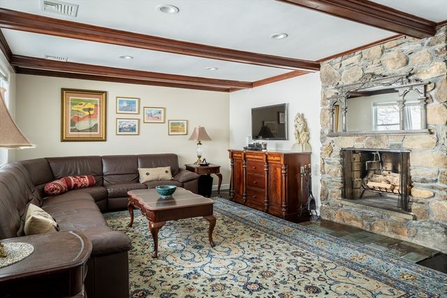 5 Wiswall Rd, Newton, MA 02459