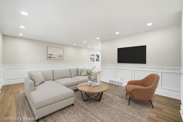 15409 S Union Place, Plainfield, IL 60544