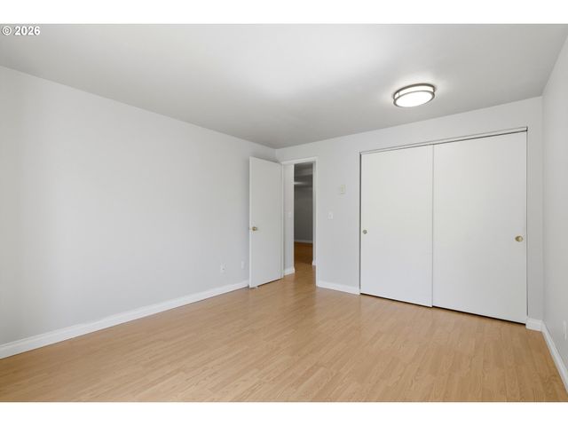 8720 Sw TUALATIN Rd 303, Tualatin, OR 97062