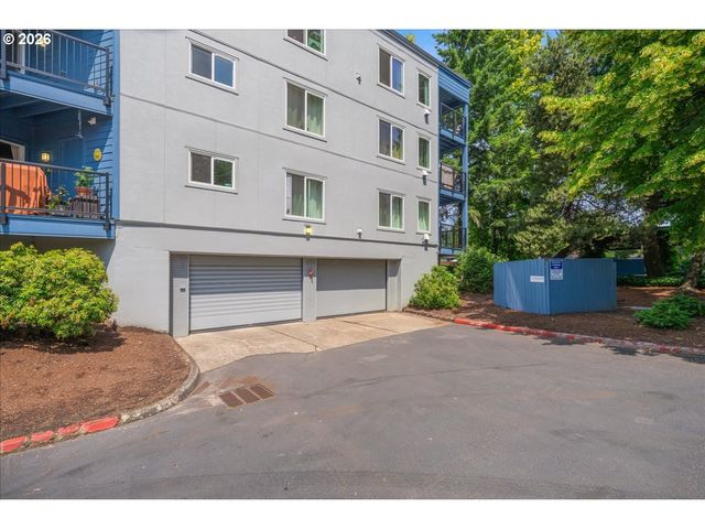 8720 Sw TUALATIN Rd 303, Tualatin, OR 97062