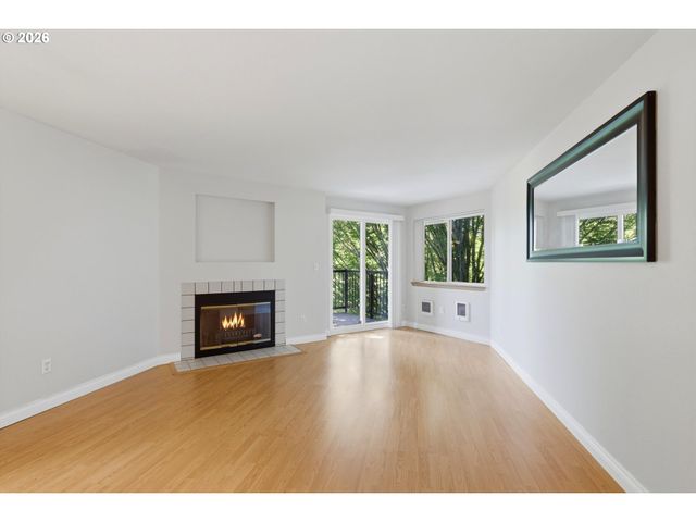 8720 Sw TUALATIN Rd 303, Tualatin, OR 97062