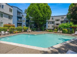 8720 Sw TUALATIN Rd 303, Tualatin, OR 97062