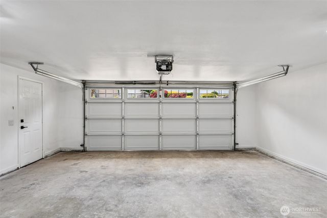2805 Chambers Bay Drive, Steilacoom, WA 98388