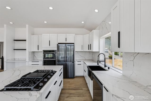 2805 Chambers Bay Drive, Steilacoom, WA 98388