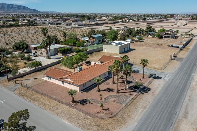 5309 North Chieftain Street, Las Vegas, NV 89149