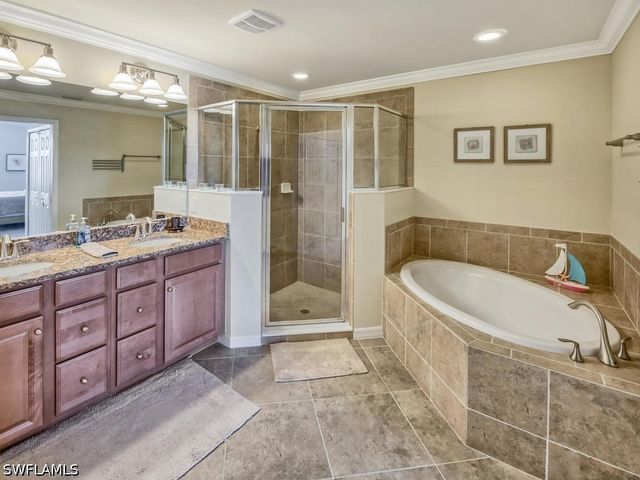 9114 Prima WAY 102, Naples, FL 34113