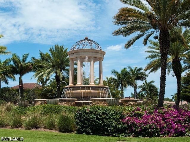 9114 Prima WAY 102, Naples, FL 34113