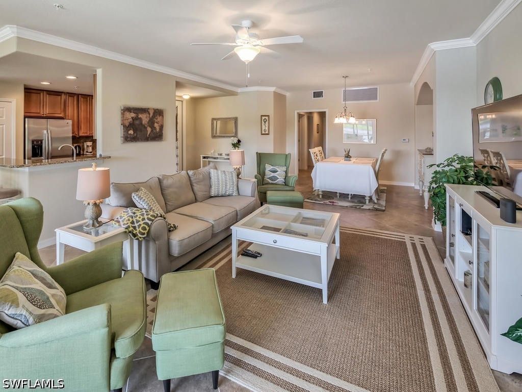 9114 Prima WAY 102, Naples, FL 34113