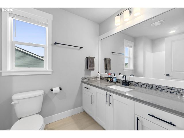 5788 N 86TH Cir, Camas, WA 98607