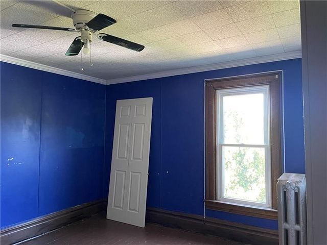9 Gratz St, Hempfield Twp, PA 15675