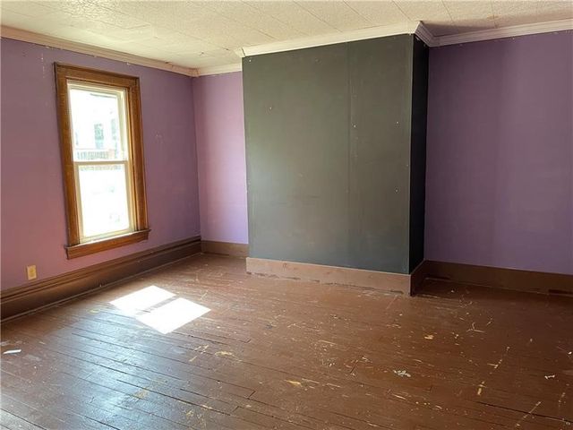 9 Gratz St, Hempfield Twp, PA 15675