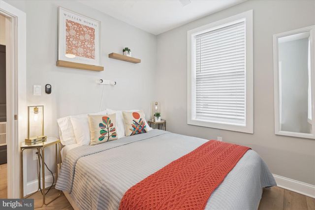 200 HAMILTON STREET # 2, Washington, DC 20011