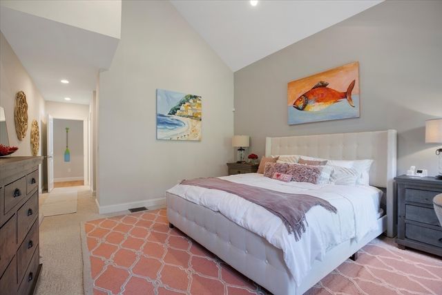 21 Saltwater Cir, Mashpee, MA 02649