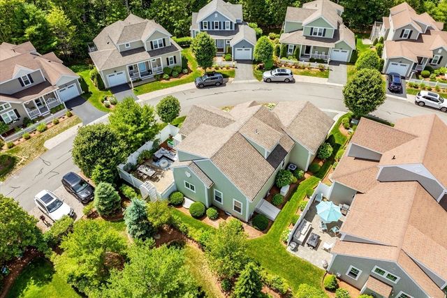 21 Saltwater Cir, Mashpee, MA 02649