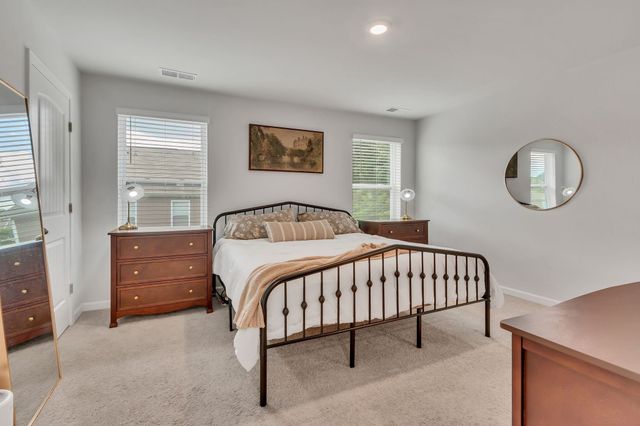 809 Dallas Dr, Columbia, TN 38401