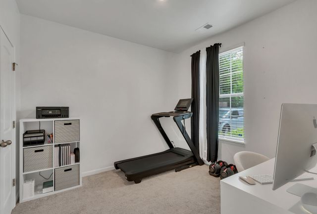 809 Dallas Dr, Columbia, TN 38401