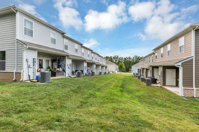 809 Dallas Dr, Columbia, TN 38401