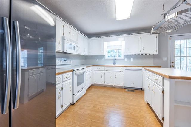 135 Franklin Court, Jasper, GA 30143