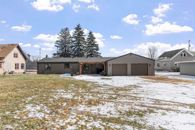 639 Main Street S, Lonsdale, MN 55046