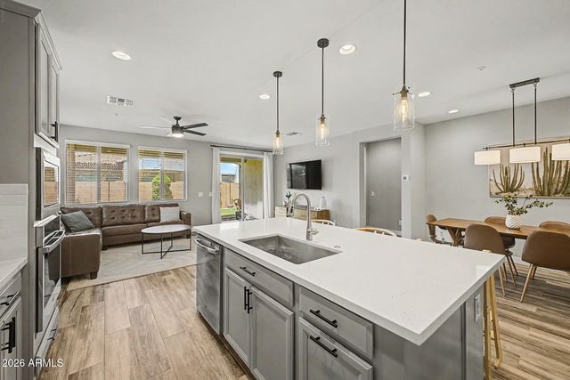 3870 E DUBLIN Street, Gilbert, AZ 85295
