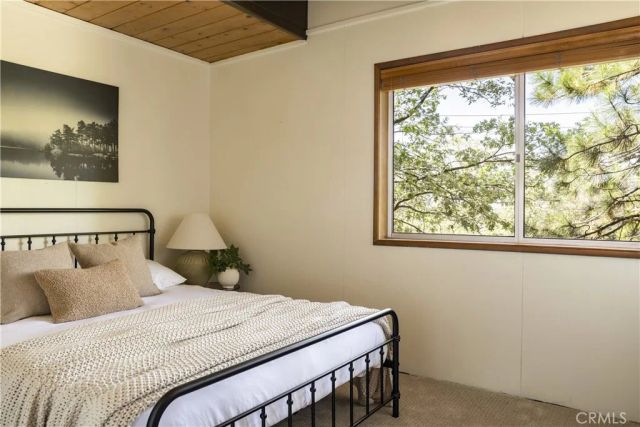 1255 Yukon Drive, Lake Arrowhead, CA 92352
