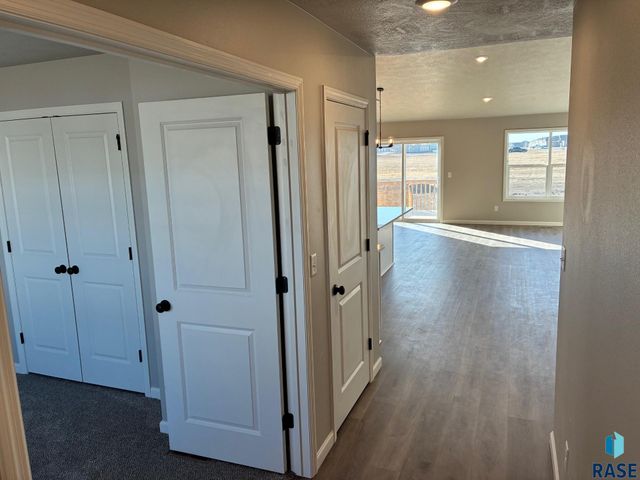 5905 S Coneflower Ave Avenue, Sioux Falls, SD 57108