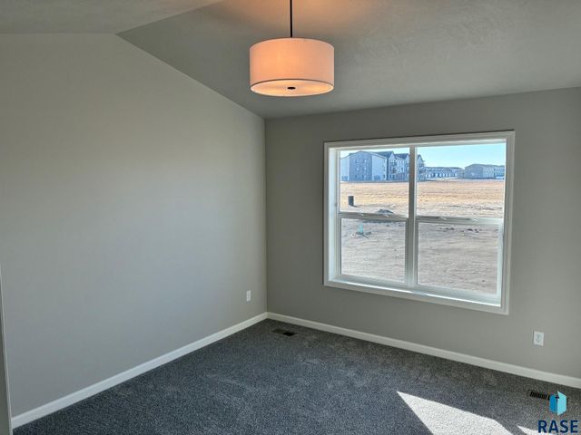 5905 S Coneflower Ave Avenue, Sioux Falls, SD 57108