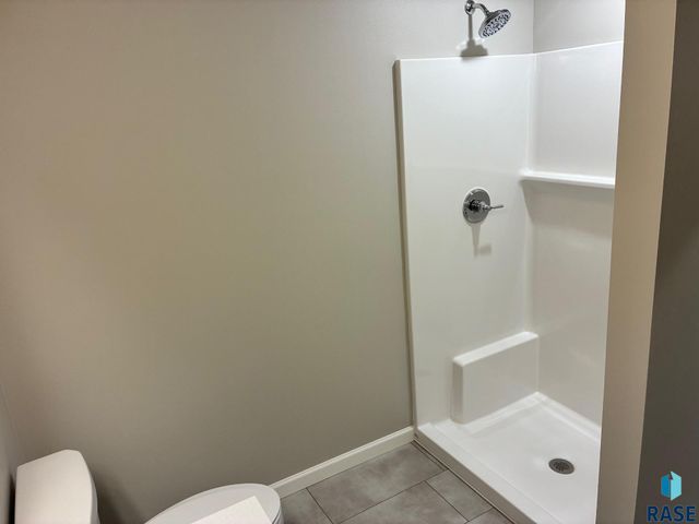 5905 S Coneflower Ave Avenue, Sioux Falls, SD 57108