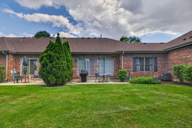 3932 Balmoral Court, Rolling Meadows, IL 60008