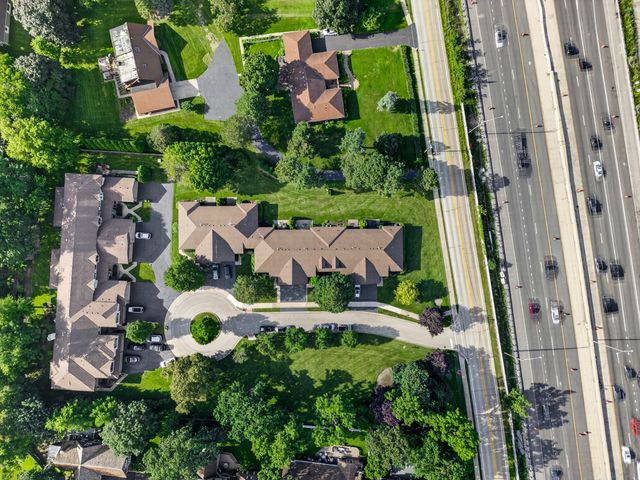 3932 Balmoral Court, Rolling Meadows, IL 60008