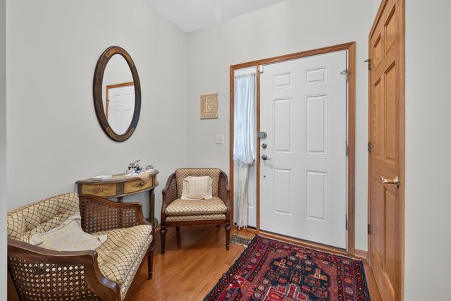 3932 Balmoral Court, Rolling Meadows, IL 60008