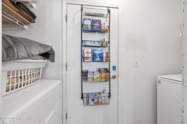 10155 BROOKWOOD FOREST Boulevard, Jacksonville, FL 32225