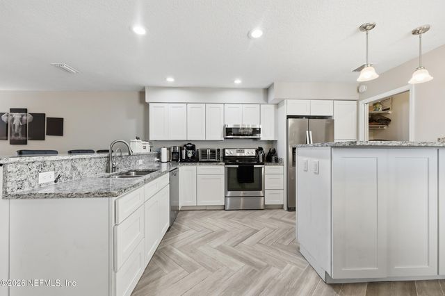 10155 BROOKWOOD FOREST Boulevard, Jacksonville, FL 32225