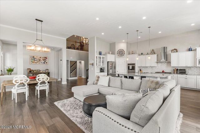 9 Foulks Terrace 1905, Lincroft, NJ 07738