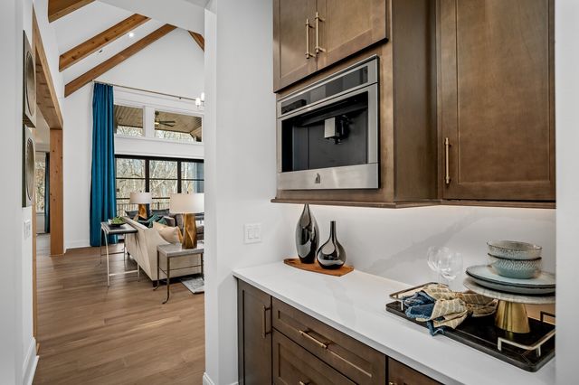 511 St Charles Dr, Arrington, TN 37014