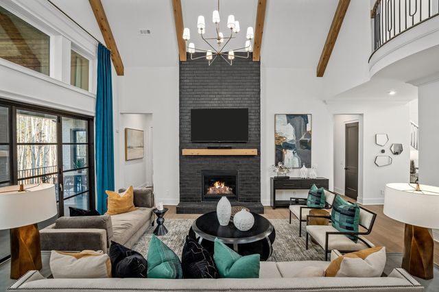 511 St Charles Dr, Arrington, TN 37014