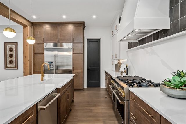 511 St Charles Dr, Arrington, TN 37014