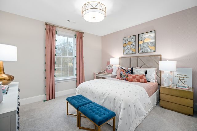 511 St Charles Dr, Arrington, TN 37014