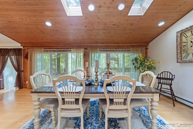 3944 S Brenlor Drive, Hesperia Vlg, MI 49421