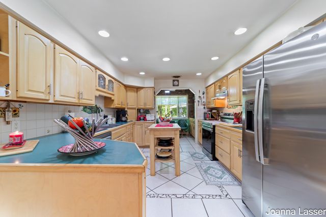 3944 S Brenlor Drive, Hesperia Vlg, MI 49421