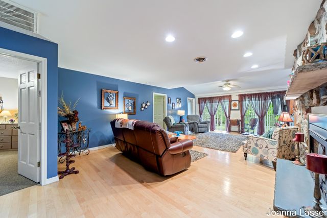 3944 S Brenlor Drive, Hesperia Vlg, MI 49421