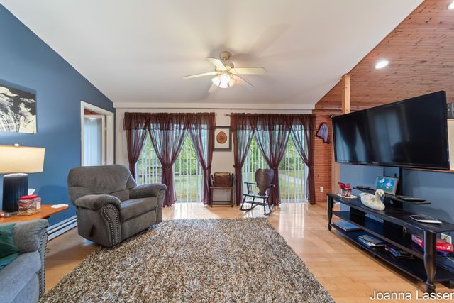 3944 S Brenlor Drive, Hesperia Vlg, MI 49421