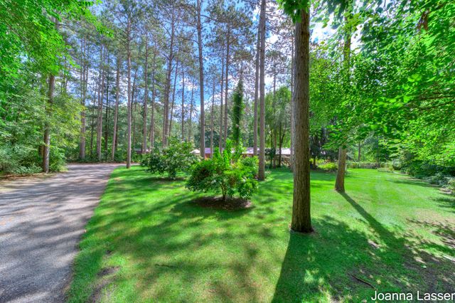 3944 S Brenlor Drive, Hesperia Vlg, MI 49421